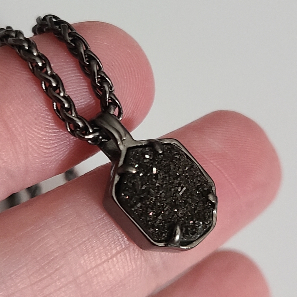 Kendra Scott Black Druzy Gun Metal Necklace Sparkly EUC estate Jewelry